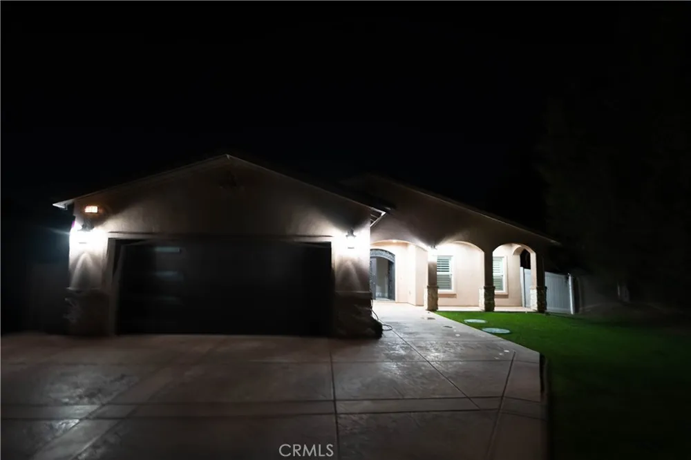 5954 Clifton Riverside, CA 92504
