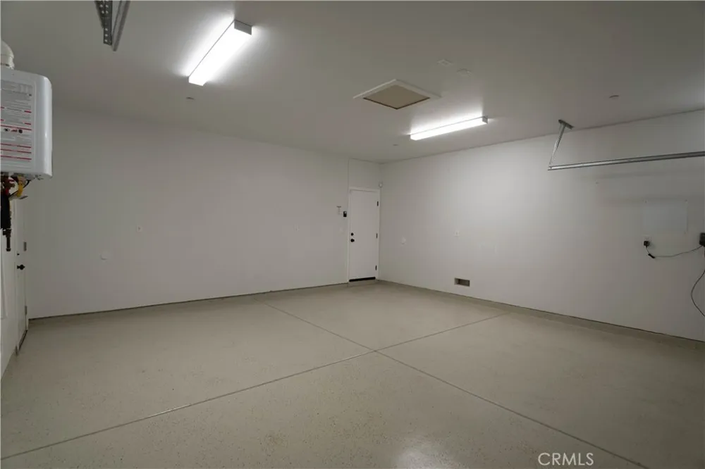 5954 Clifton Riverside, CA 92504