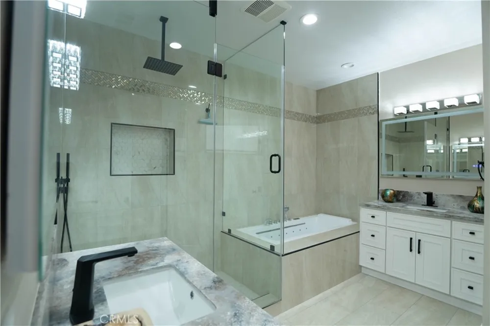 5954 Clifton Riverside, CA 92504