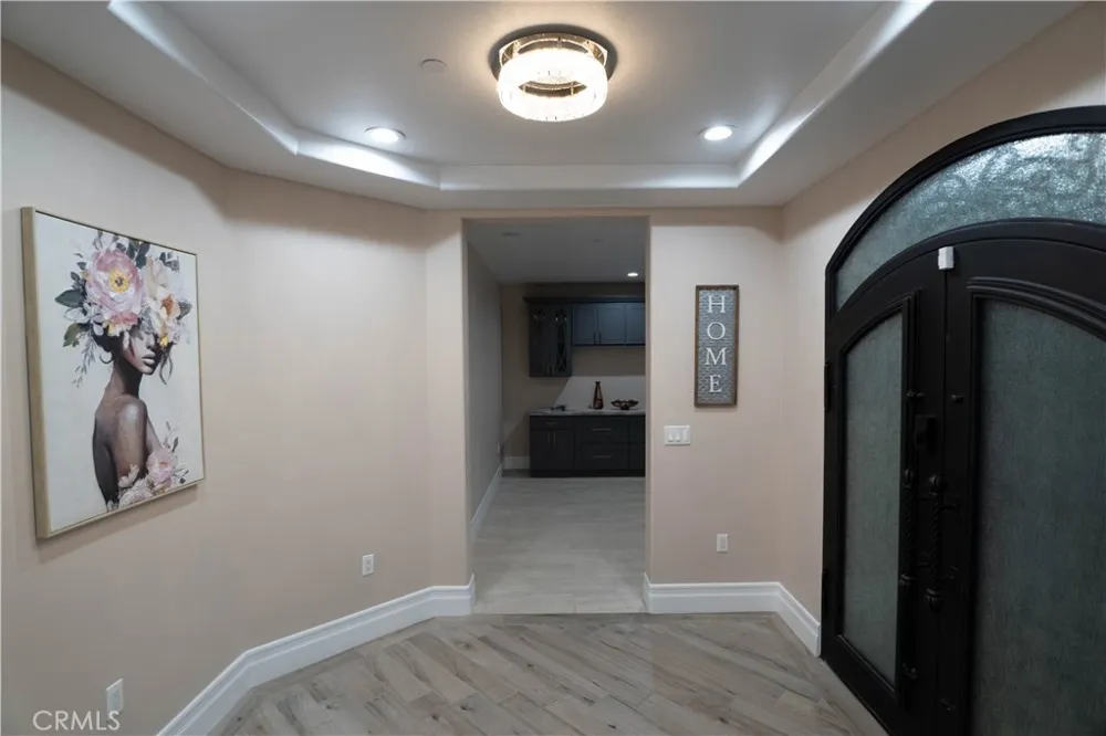 5954 Clifton Riverside, CA 92504