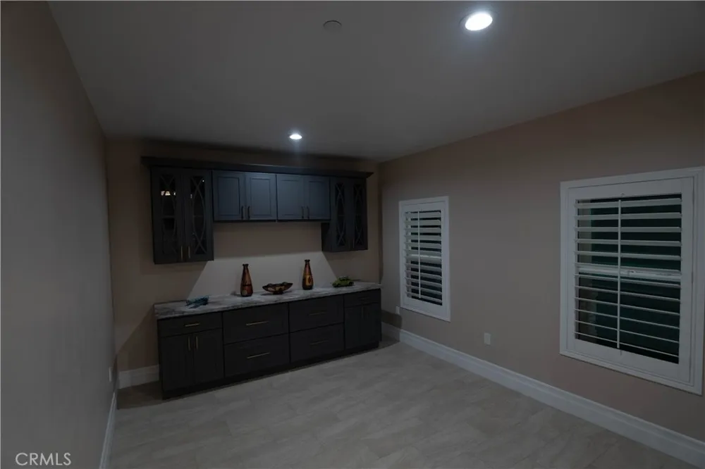 5954 Clifton Riverside, CA 92504