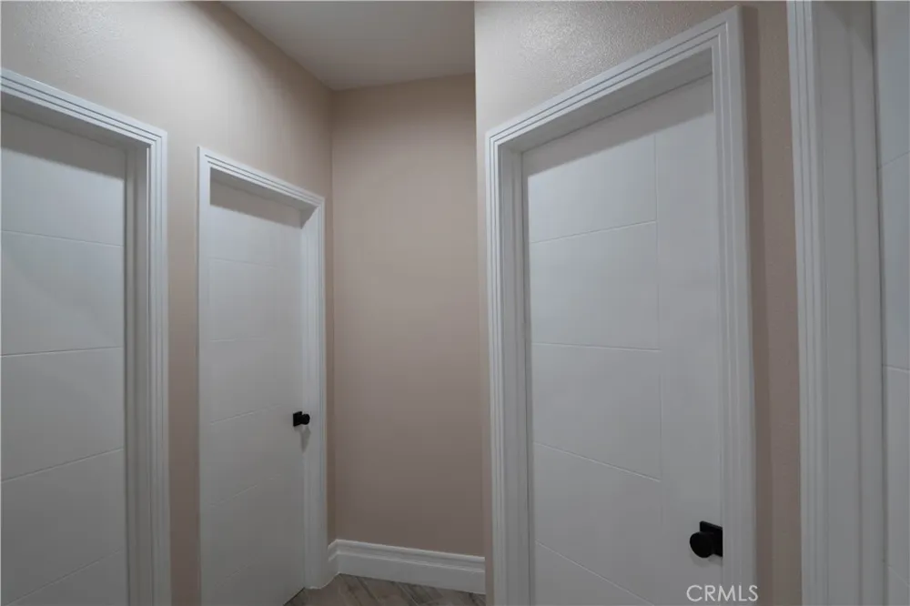 5954 Clifton Riverside, CA 92504
