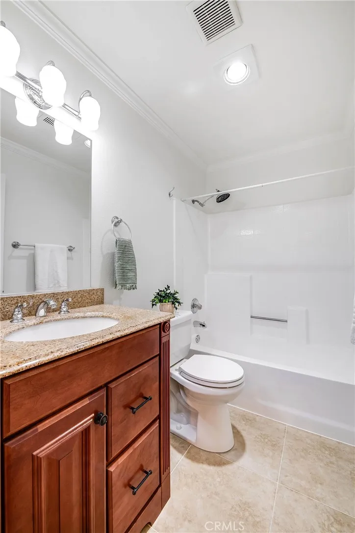 4000 W Victory Boulevard #204 Burbank, CA 91505