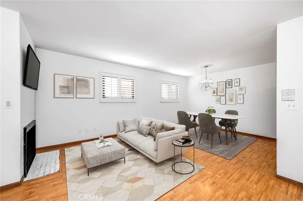4000 W Victory Boulevard #204 Burbank, CA 91505