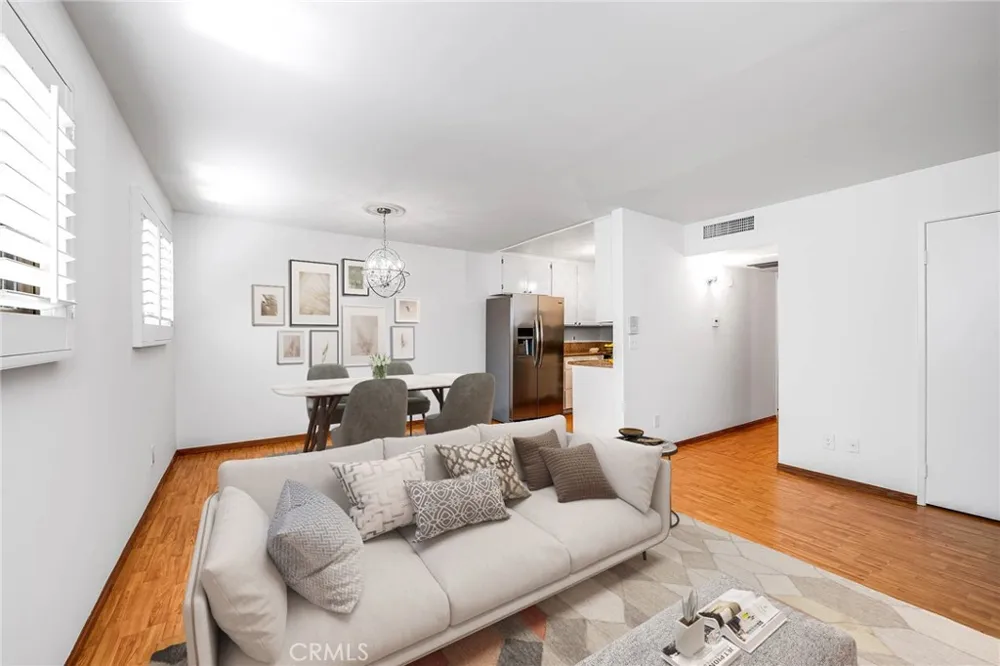 4000 W Victory Boulevard #204 Burbank, CA 91505