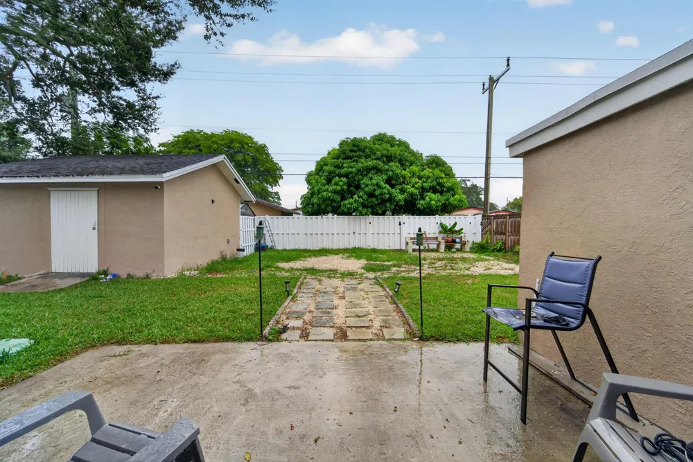 5900 Atlanta Street Hollywood, FL 33021
