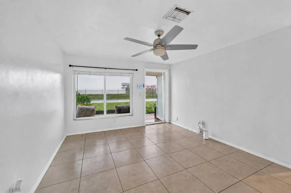 5900 Atlanta Street Hollywood, FL 33021