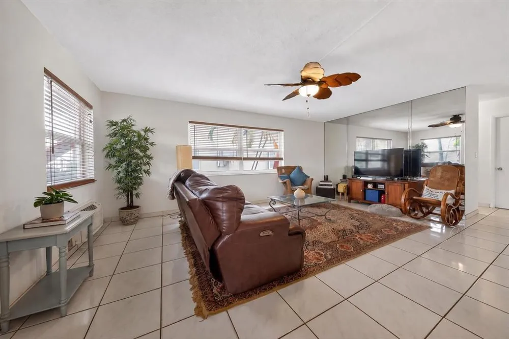 2918 FUNSTON STREET #35b Hollywood, FL 33020