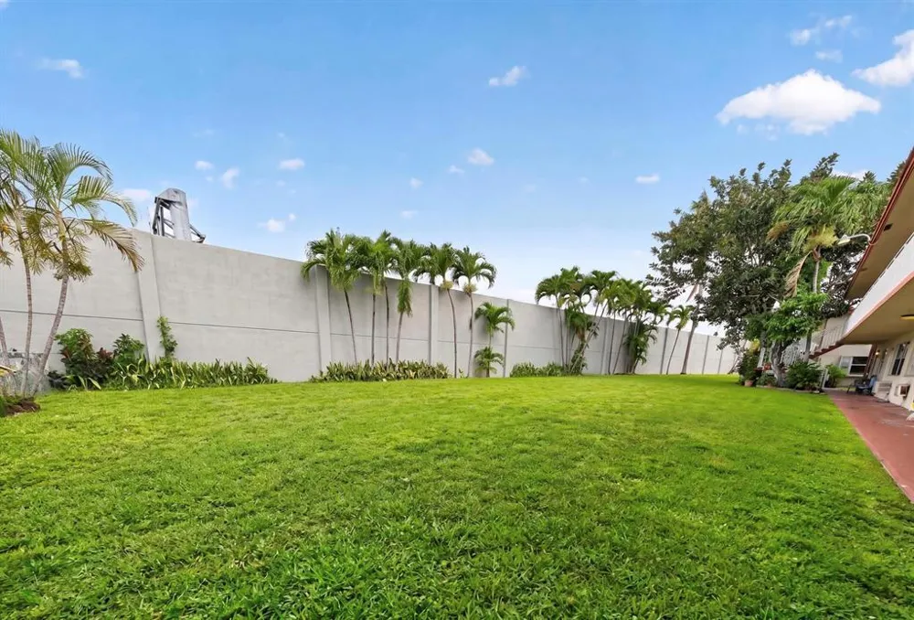 2918 FUNSTON STREET #35b Hollywood, FL 33020