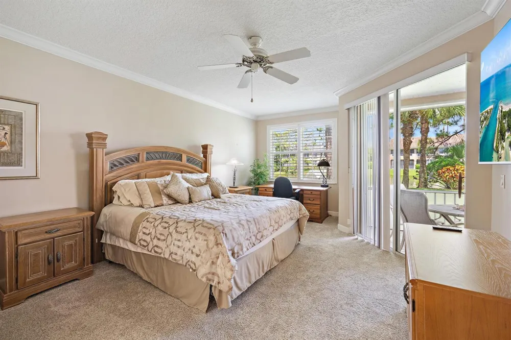 120 LEGENDARY CIRCLE Palm Beach Gardens, FL 33418