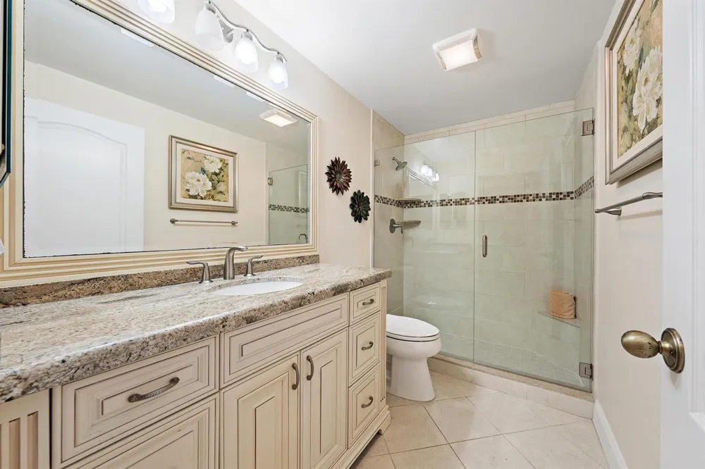 120 LEGENDARY CIRCLE Palm Beach Gardens, FL 33418