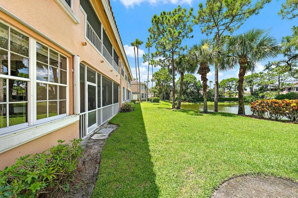 120 LEGENDARY CIRCLE Palm Beach Gardens, FL 33418