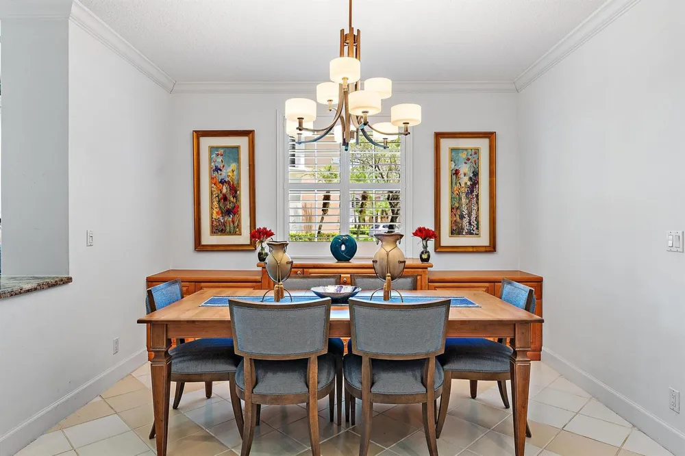 120 LEGENDARY CIRCLE Palm Beach Gardens, FL 33418