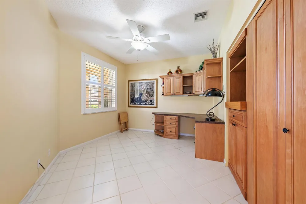 120 LEGENDARY CIRCLE Palm Beach Gardens, FL 33418