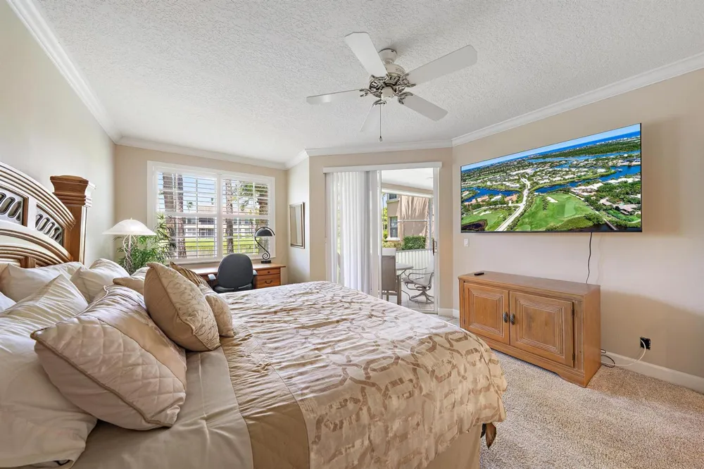 120 LEGENDARY CIRCLE Palm Beach Gardens, FL 33418