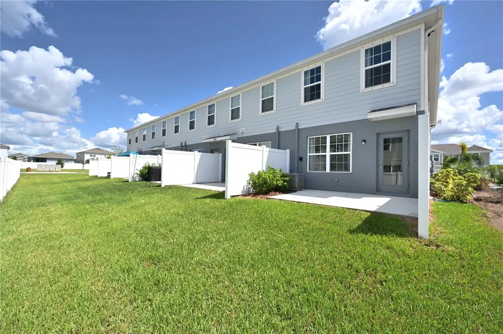 14261 CRIMSON AVENUE Lakewood Ranch, FL 34211