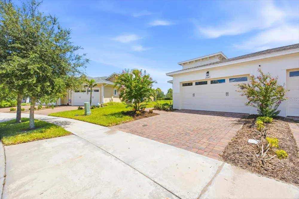 2541 YELLOW BRICK ROAD St Cloud, FL 34771