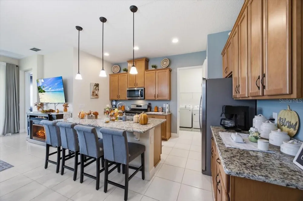 2541 YELLOW BRICK ROAD St Cloud, FL 34771