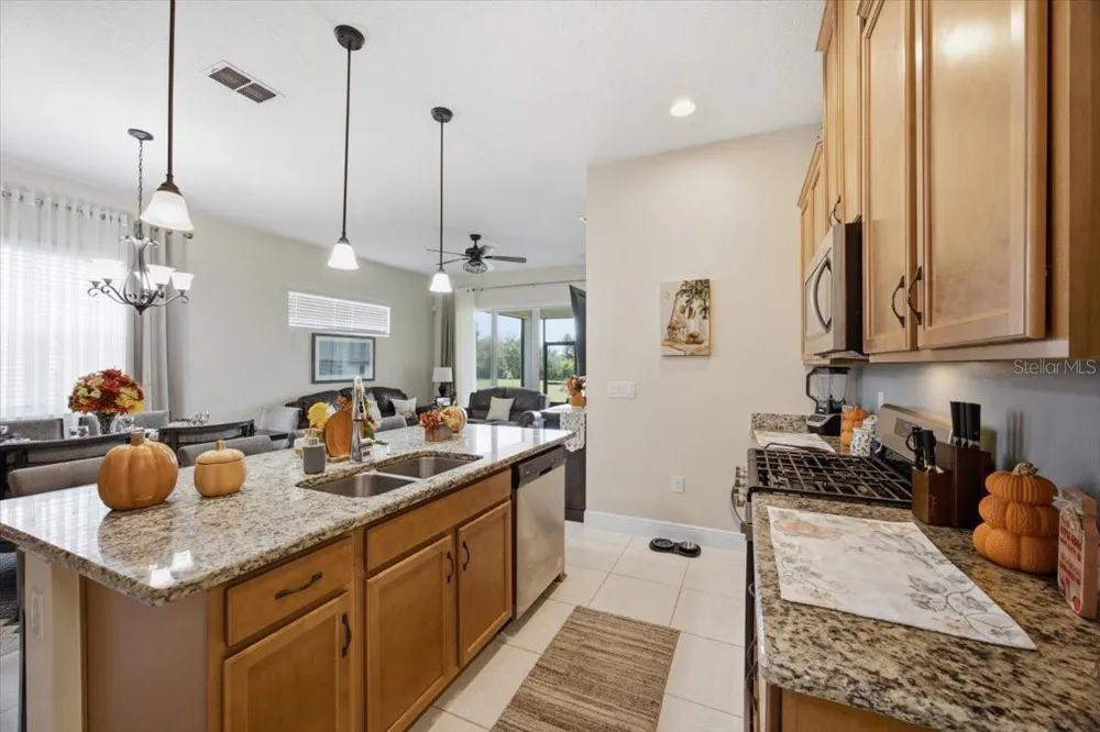 2541 YELLOW BRICK ROAD St Cloud, FL 34771