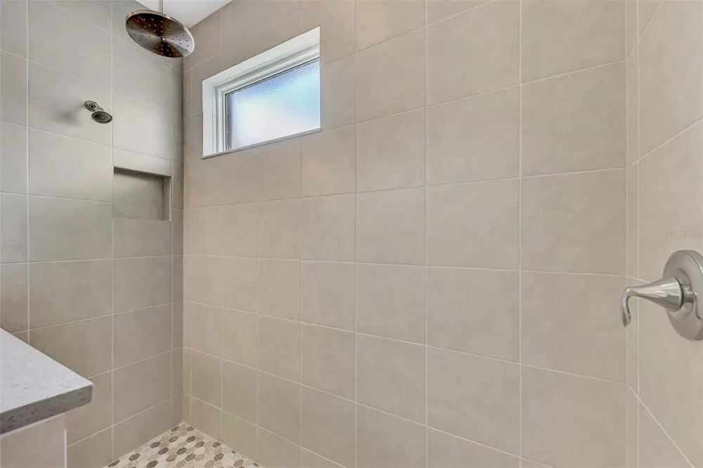 5825 MILLENNIUM SILVER COURT Sarasota, FL 34238