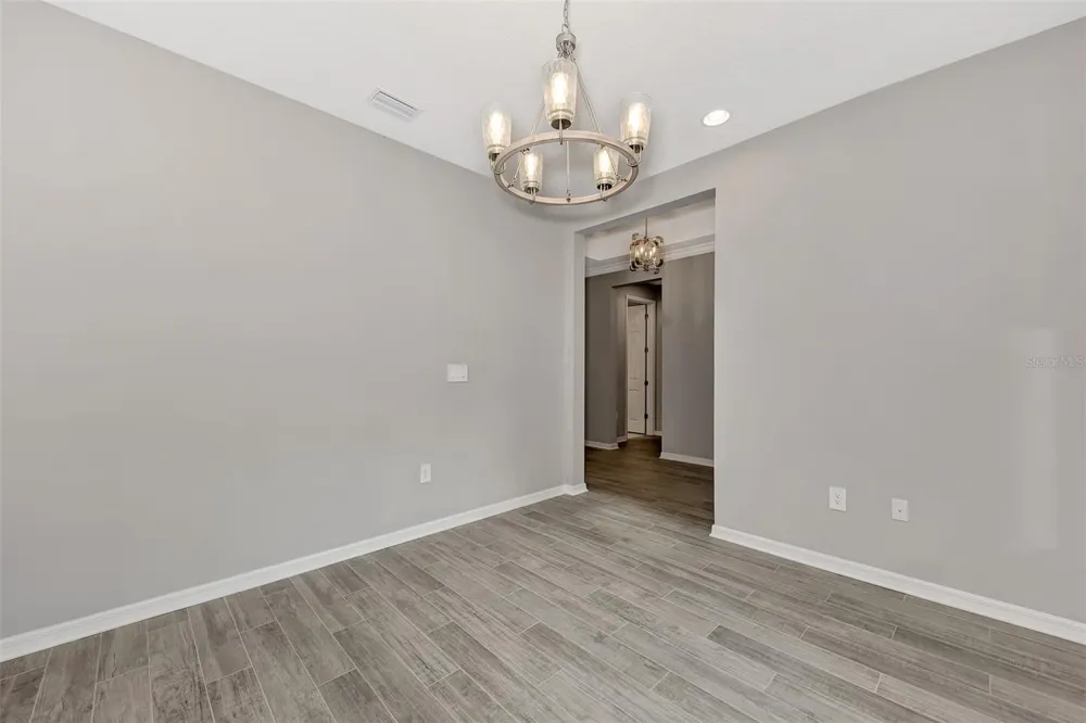 5825 MILLENNIUM SILVER COURT Sarasota, FL 34238