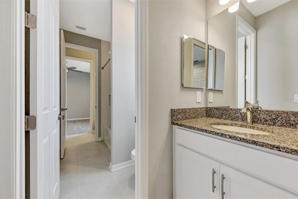 5825 MILLENNIUM SILVER COURT Sarasota, FL 34238