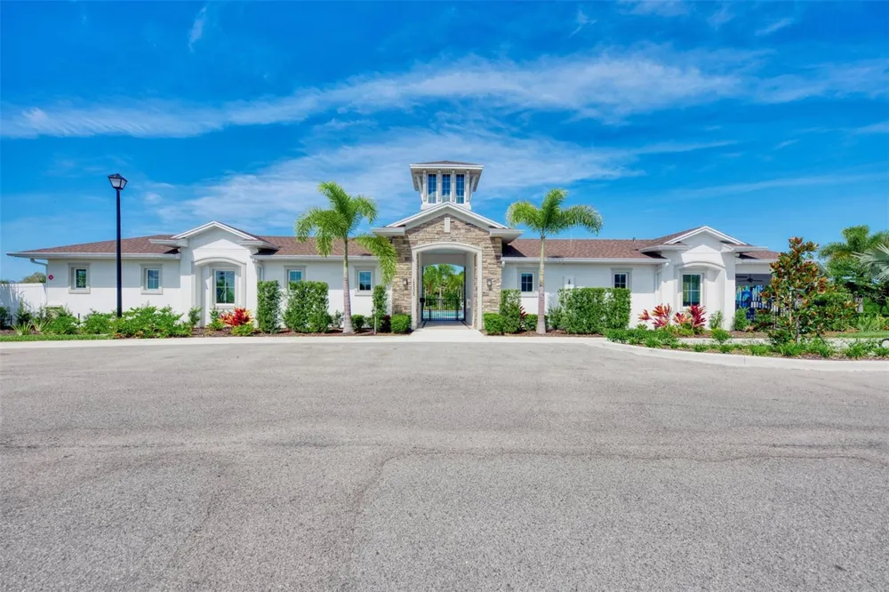 5825 MILLENNIUM SILVER COURT Sarasota, FL 34238
