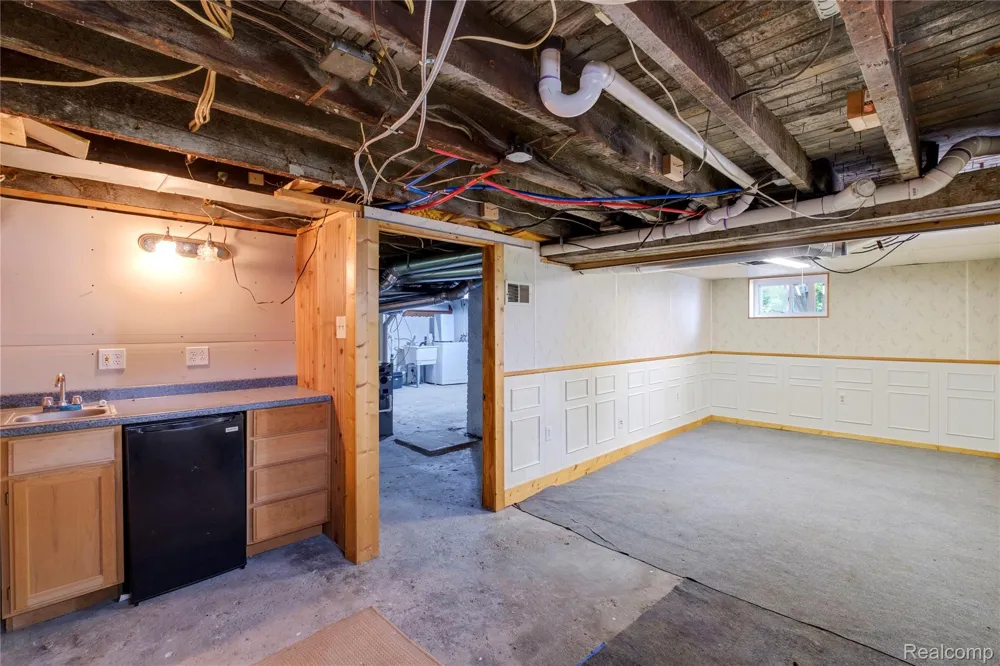 3363 E Pierson Road Genesee Charter Township, MI 48506