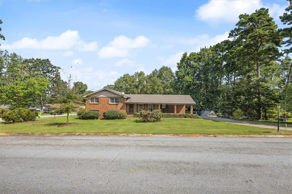 5082 Ailene Drive Douglasville, GA 30135
