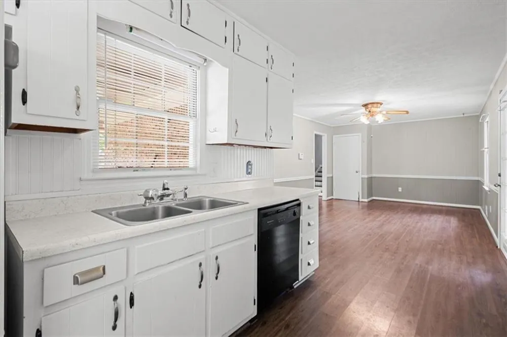 5082 Ailene Drive Douglasville, GA 30135