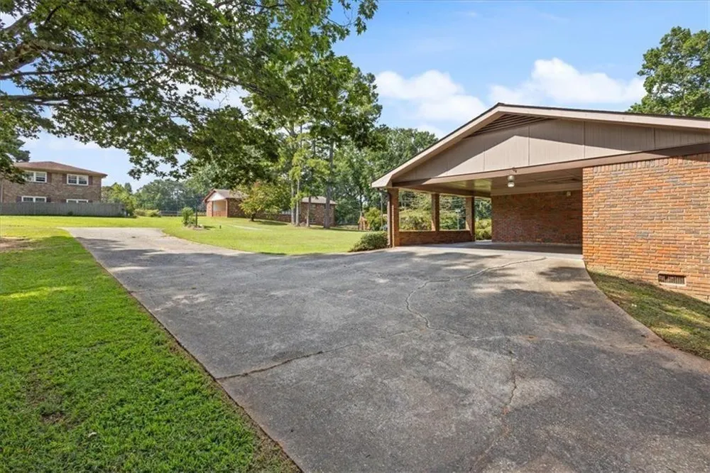 5082 Ailene Drive Douglasville, GA 30135