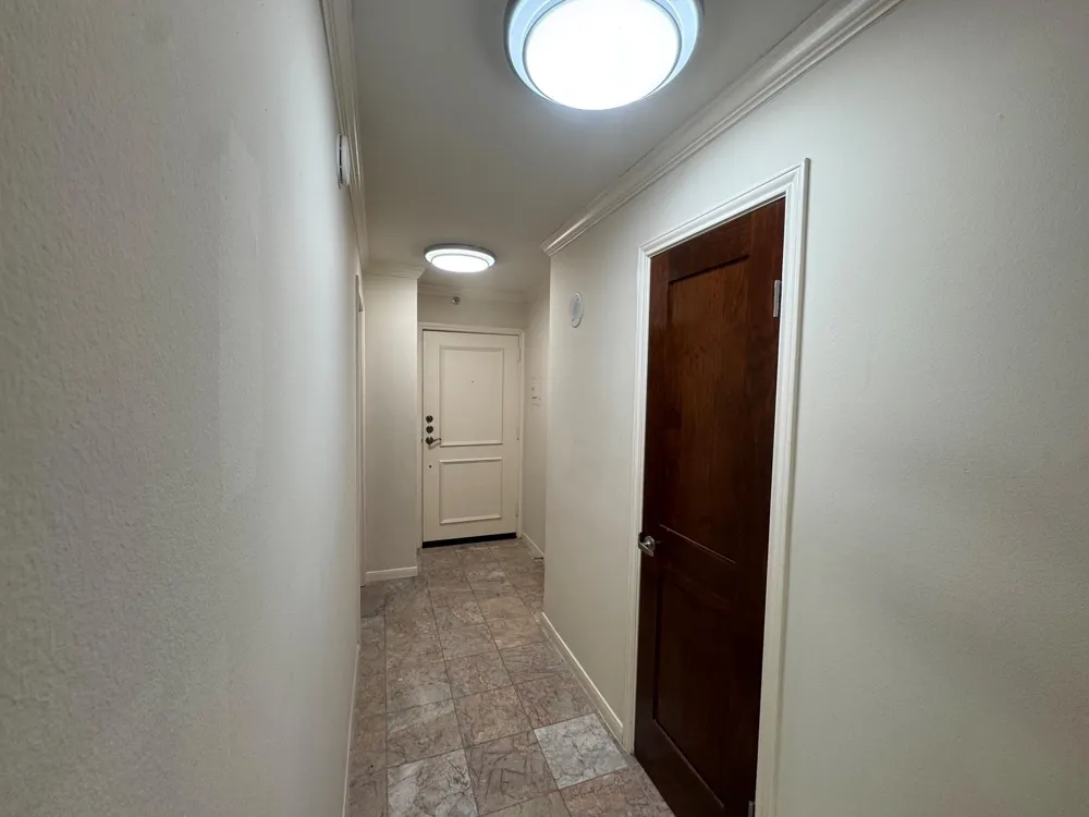 3525 Sage Road #404 Houston, TX 77056