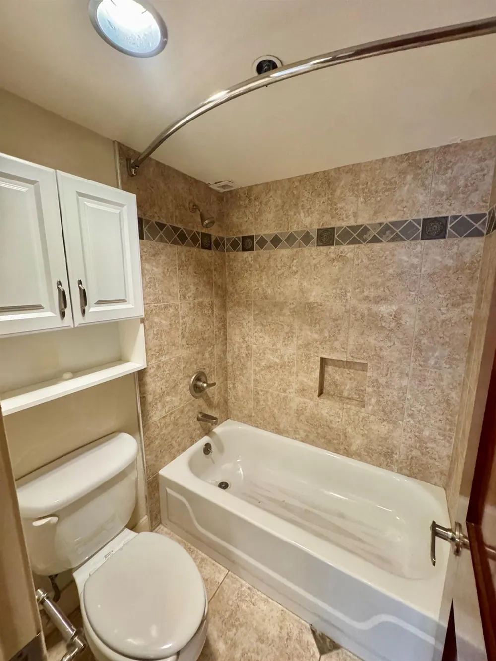 3525 Sage Road #404 Houston, TX 77056