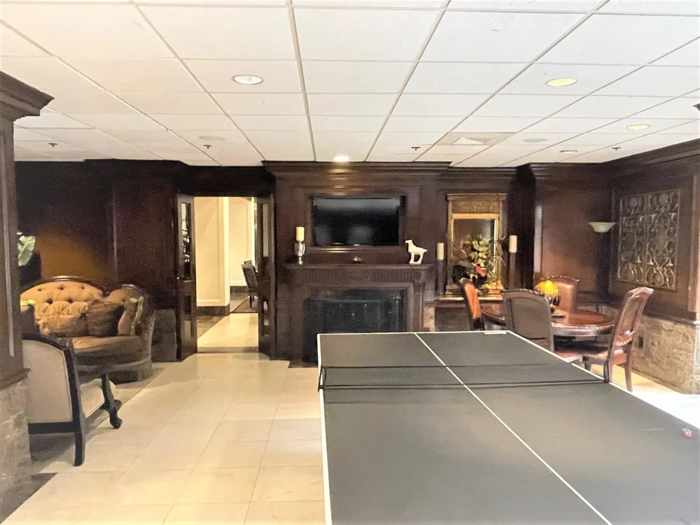 3525 Sage Road #404 Houston, TX 77056