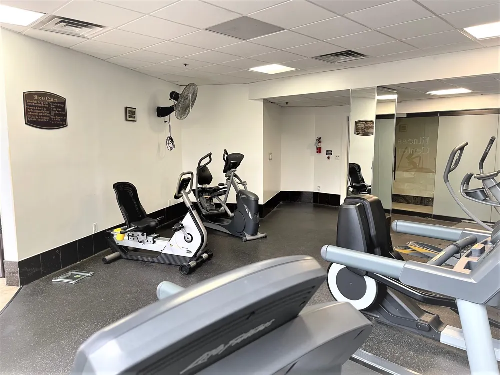 3525 Sage Road #404 Houston, TX 77056
