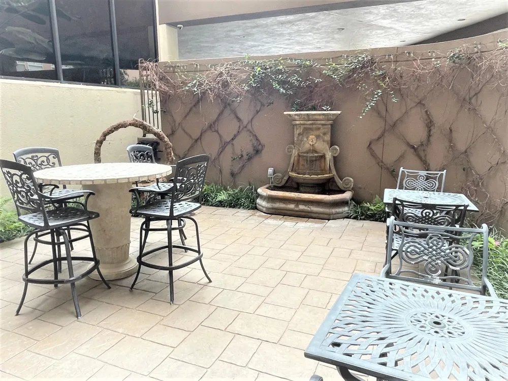3525 Sage Road #404 Houston, TX 77056