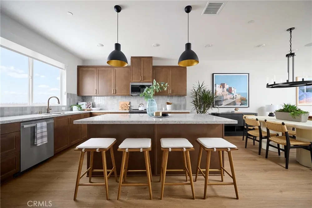 4721 South Reprise Paseo Ontario, CA 91761