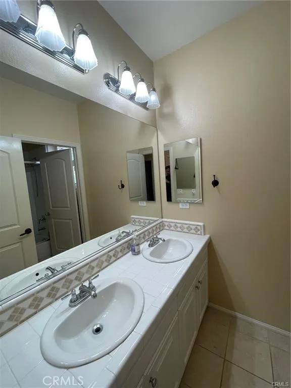 167 Great Lawn Irvine, CA 92620