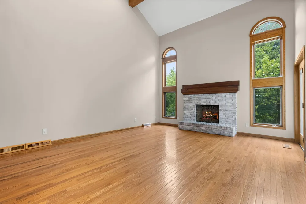 2630 Glencairin Drive NW Grand Rapids, MI 49504