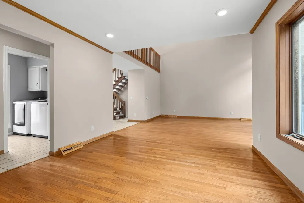 2630 Glencairin Drive NW Grand Rapids, MI 49504