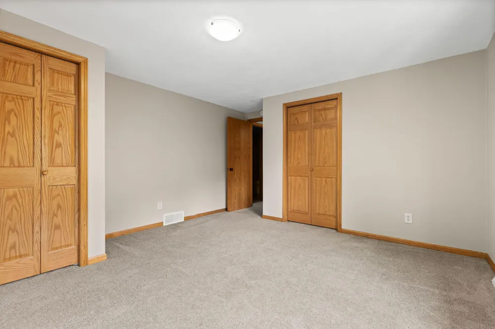 2630 Glencairin Drive NW Grand Rapids, MI 49504