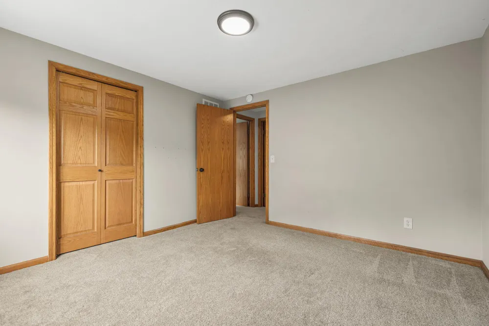 2630 Glencairin Drive NW Grand Rapids, MI 49504
