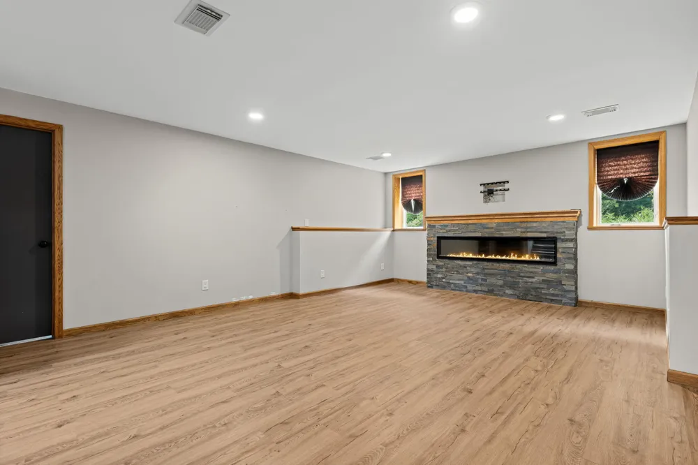 2630 Glencairin Drive NW Grand Rapids, MI 49504