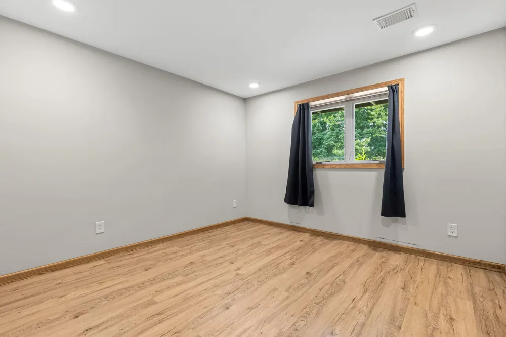 2630 Glencairin Drive NW Grand Rapids, MI 49504