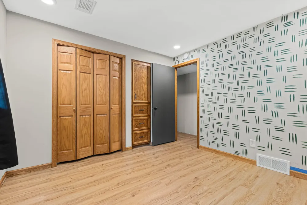 2630 Glencairin Drive NW Grand Rapids, MI 49504