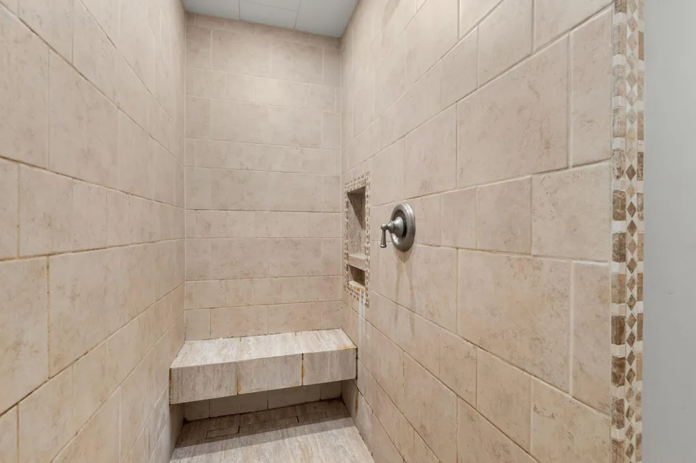 2630 Glencairin Drive NW Grand Rapids, MI 49504