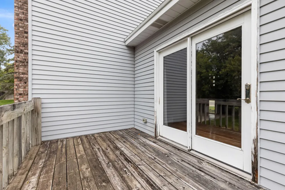 2630 Glencairin Drive NW Grand Rapids, MI 49504