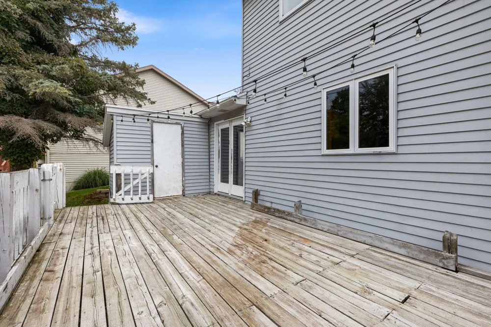 2630 Glencairin Drive NW Grand Rapids, MI 49504