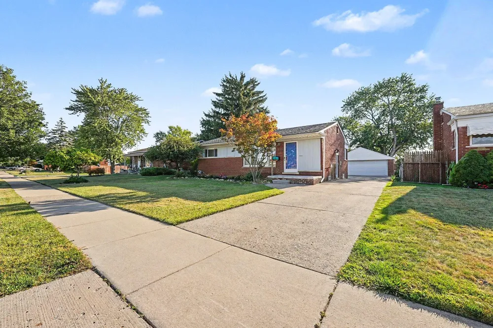 25338 Wagner Avenue Warren, MI 48089