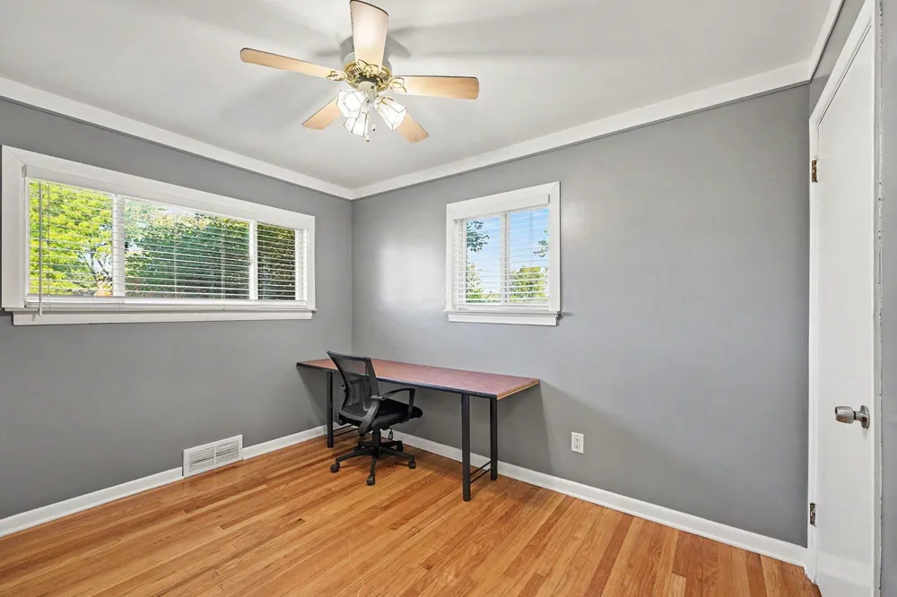 25338 Wagner Avenue Warren, MI 48089
